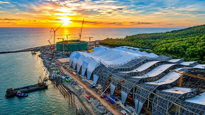 Trung tâm Hội nghị APEC dần thành hình. Ảnh: Sun Group.