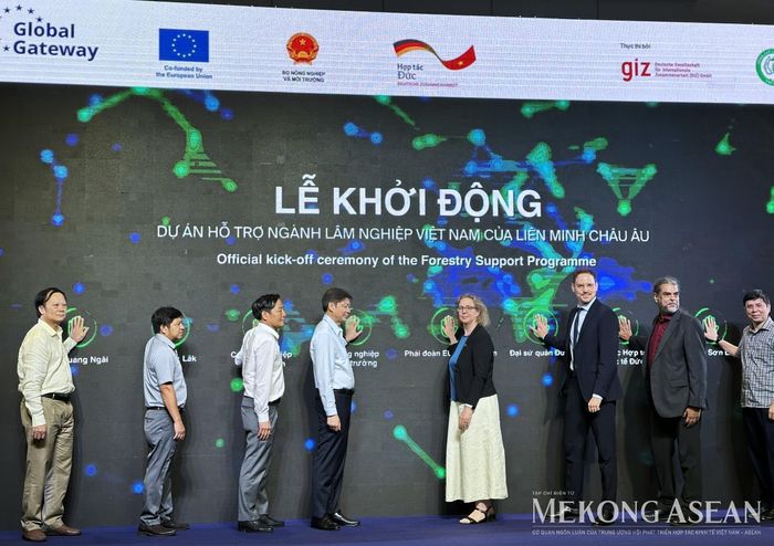Nghi thức khởi động dự án ngày 7/8 tại TP Hà Nội. Ảnh: Lê Hồng Nhung - Mekong ASEAN
