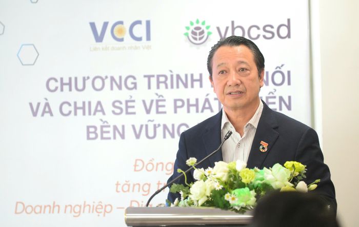 Ông Nguyễn Quang Vinh, Phó Chủ tịch VCCI, Chủ tịch VBCSD nhấn mạnh, phát triển bền vững không chỉ là mục tiêu, mà cũng là phương thức để doanh nghiệp cùng đồng hành với Chính phủ và địa phương kiến tạo những động lực tăng trưởng mới cho Việt Nam. Ảnh: Đào Tuấn