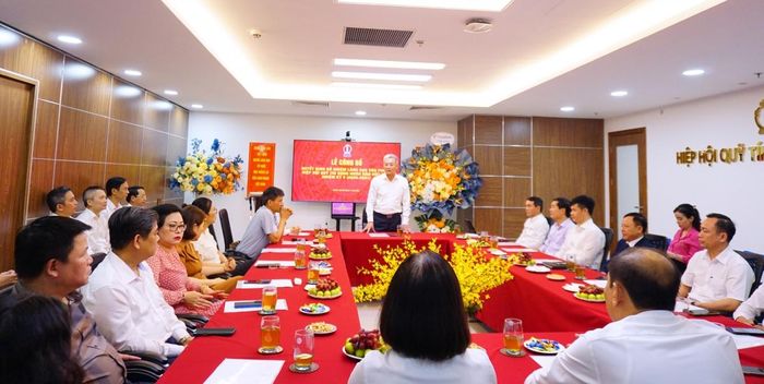 Ông Nguyễn Quốc Cường - Chủ tịch HĐQT Ngân hàng HTX Việt Nam, Chủ tịch Hiệp hội QTDND Việt Nam phát biểu tại buổi lễ