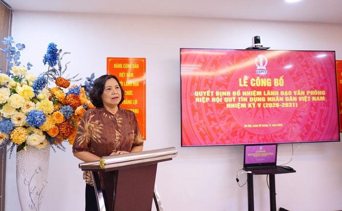 Bà Nguyễn Thị Kim Thanh - Tổng Thư ký Hiệp hội phát biểu nhận nhiệm vụ