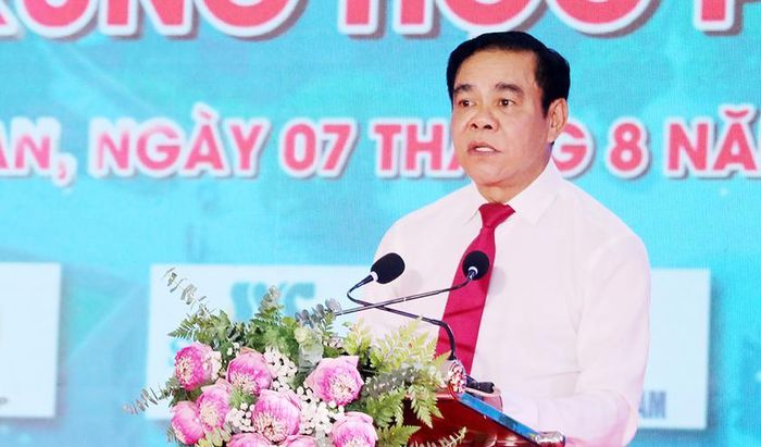 Ông Võ Trọng Hải - Chủ tịch Ủy ban nhân dân tỉnh Nghệ An phát biểu. 