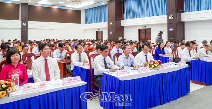 Các đại biểu tham dự hội nghị tổng kết năm học 2025-2026 và triển khai phương hướng, nhiệm vụ năm học mới của ngành Giáo dục.