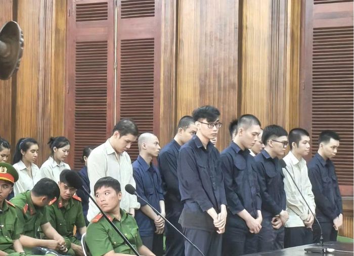 Các bị cáo tại tòa.
