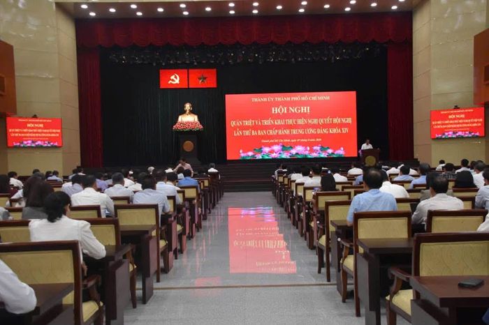 Quang cảnh điểm cầu Thành ủy TPHCM