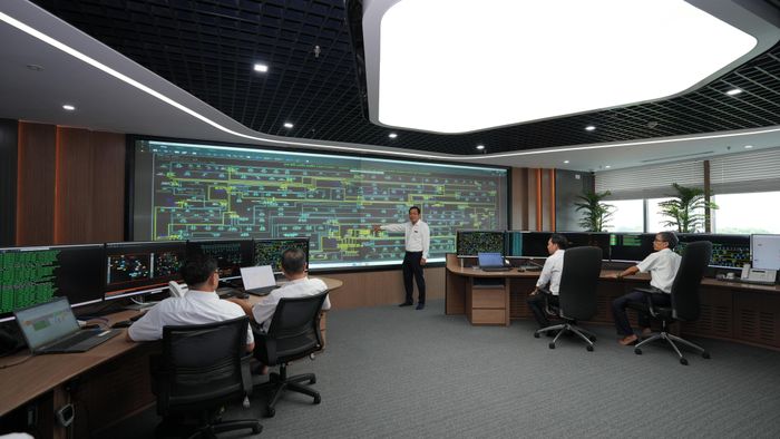 Trung tâm Điều độ Hệ thống Điện TP.HCM được ví là “Bộ não” vì nơi đây thực hiện việc giám sát, thu thập dữ liệu và điều khiển toàn bộ lưới điện thành phố.