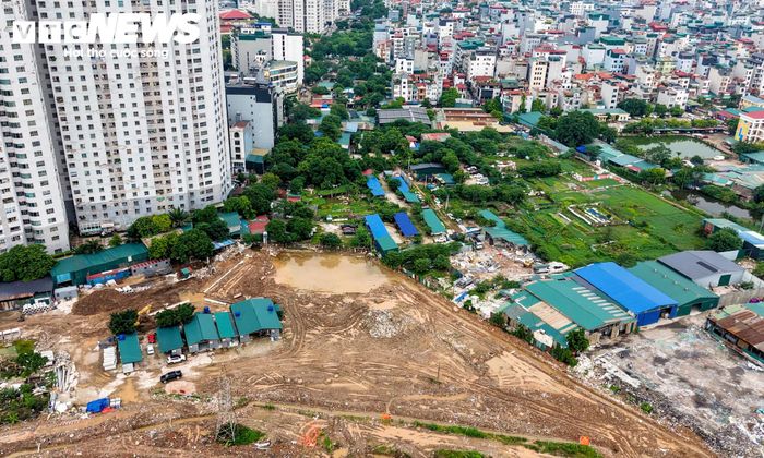Hiện khu đất rộng cạnh chung cư CT5 Xa La được dọn dẹp, tạo điều kiện triển khai đồng loạt các hạng mục còn lại. 