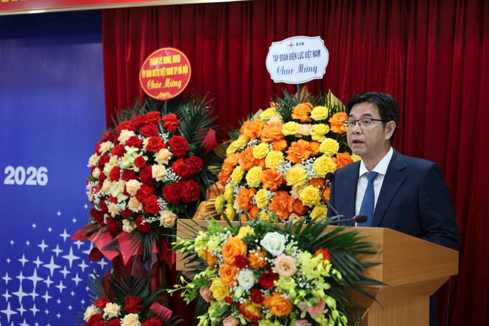 Phó Chủ tịch Ủy ban MTTQ Việt Nam thành phố, Chủ tịch Liên đoàn Lao động thành phố Hà Nội Nguyễn Văn Thắng phát biểu chỉ đạo tại Ngày hội. Ảnh: Thanh Hòa