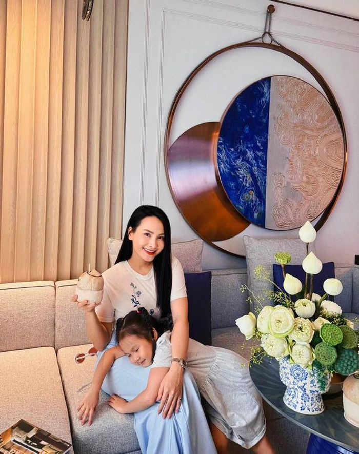 Nữ diễn viên cùng con gái đã có khoảnh khắc vui vẻ, yêu thương khi bên nhau.