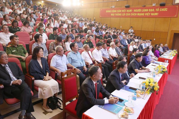 Các đại biểu tham dự buổi lễ.  Ảnh: Trần Minh
