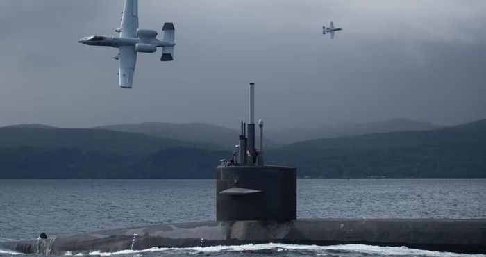 Tàu ngầm hạt nhân USS Nebraska có thể mang tối đa 20 tên lửa đạn đạo phóng từ tàu ngầm Trident II D5, là một trong những thành phần quan trọng của bộ ba răn đe hạt nhân của Mỹ