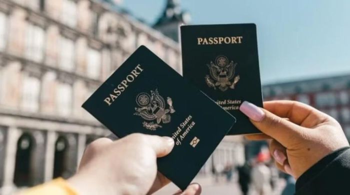 Ông Miller khẳng định sắc lệnh sẽ ngăn những trường hợp được cho là hưởng quyền công dân theo nơi sinh không đúng mục đích.