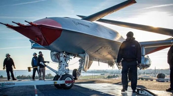 Hệ thống điều khiển MQ-25 được xây dựng quanh Chương trình Hệ thống Điều khiển Nhiệm vụ Không người lái trên tàu sân bay (UMCS).