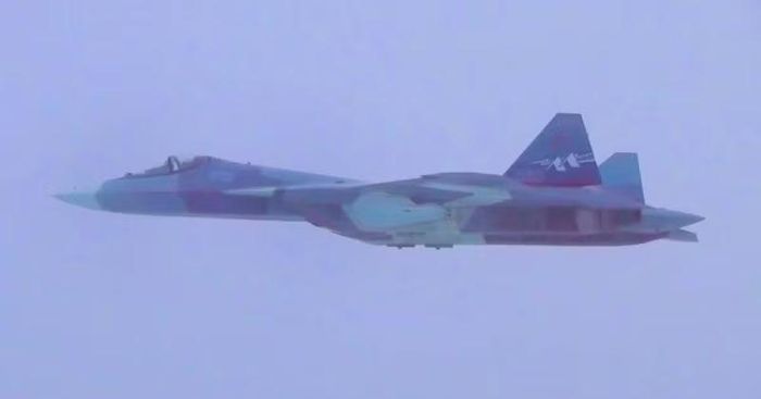 Nhưng vẫn phải lưu ý, đánh giá cuối cùng về khả năng của tiêm kích Su-57 hiện đại hóa sẽ phụ thuộc vào kết quả vận hành đối với những máy bay sản xuất hàng loạt, cũng như việc xác nhận những đặc tính đã nêu trong điều kiện thực tế.