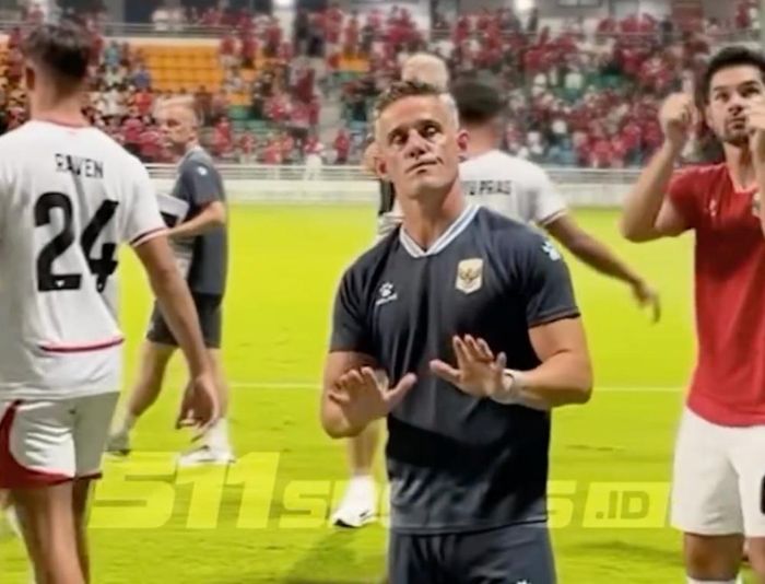  HLV John Herdman mong CĐV bình tĩnh. Ảnh: eBola Sport.