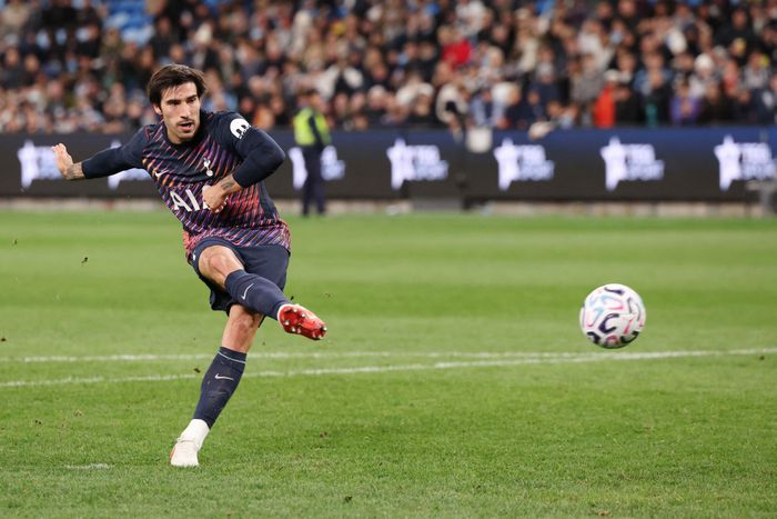  Sandro Tonali là thương vụ nổi bật trong kỳ chuyển nhượng hè 2026 của Tottenham. 