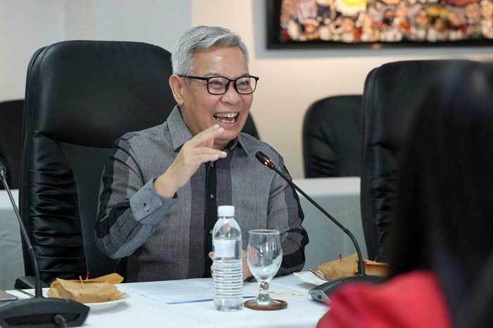 Chủ tịch NCCA Eric Zerrudo phát biểu tại buổi làm việc