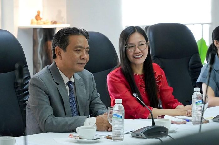 Thứ trưởng Hoàng Đạo Cương mong muốn hai bên thúc đẩy các hoạt động hợp tác văn hóa, nghệ thuật