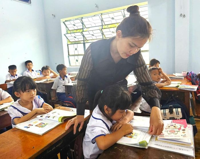 Sắp xếp lại hệ thống trường học của tỉnh Gia Lai, theo đó đội ngũ giáo viên trực tiếp giảng dạy cơ bản được giữ ổn định, bố trí theo vị trí việc làm, môn học và định mức giờ dạy