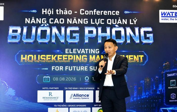 Ông Gabriel Tan, CEO GUAVA International, trực tiếp điều phối chương trình "Đào tạo nâng cao năng lực Buồng phòng"