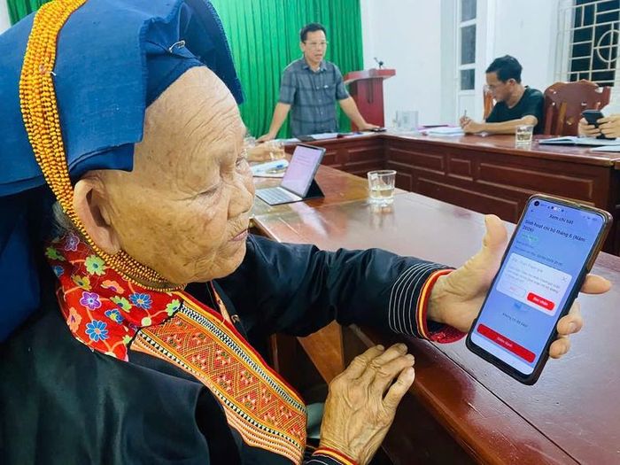 Xã Kỳ Thượng (Quảng Ninh) đang biến chuyển đổi số từ chủ trương thành hành động cụ thể, nâng cao dân trí số và tạo động lực xây dựng chính quyền số, kinh tế số, xã hội số ngay từ từng thôn, bản - Ảnh: Kỳ Thượng