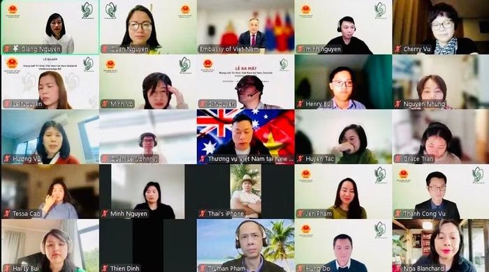 Lễ ra mắt Mạng lưới Tri thức Việt Nam tại New Zealand với gần 100 thành viên bao gồm chuyên gia, học giả, doanh nhân, nghiên cứu sinh, sinh viên và người lao động đang sinh sống, học tập và làm việc trên khắp New Zealand. (Ảnh: Đại sứ quán Việt Nam tại New Zealand cung cấp)