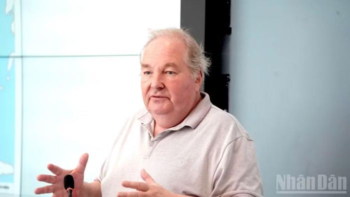 Tiến sĩ Khoa học Dmitry Mosyakov.