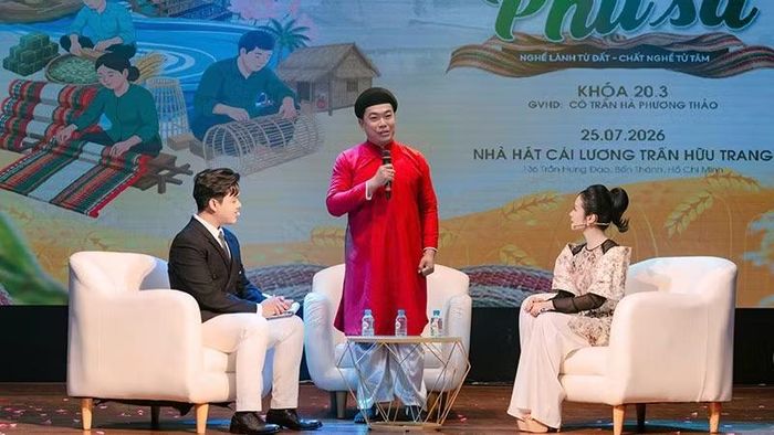 Các diễn giả trao đổi về nghề truyền thống tại chương trình. (Ảnh: Ban tổ chức)