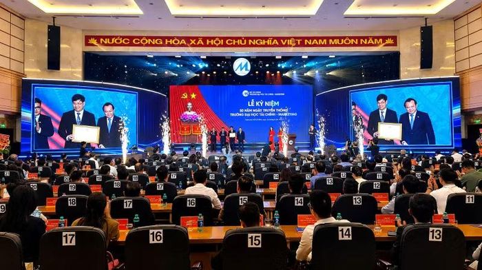 Quang cảnh sự kiện. (Ảnh: CAO TÂN)