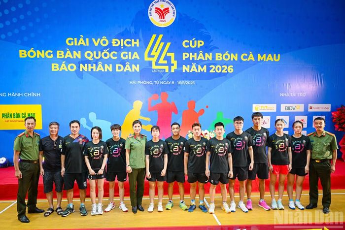 Đoàn Công an nhân dân sẵn sàng nhập cuộc giải đấu.