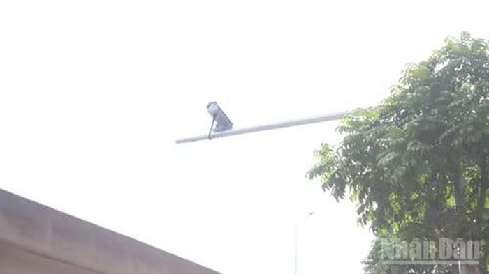 Camera AI được áp dụng trên địa bàn phường Định Công, được chính quyền địa phương kỳ vọng giúp giảm thiểu tình trạng vi phạm trật tự an toàn giao thông, nâng cao thêm trách nhiệm từ phía người dân.
