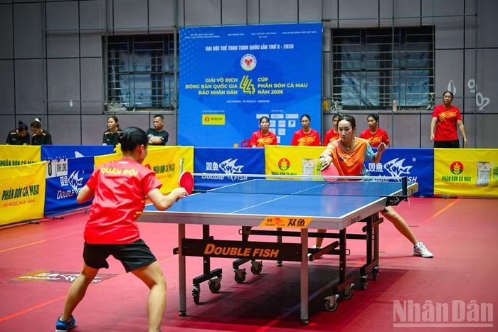 Quân đội giành chiến thắng 3-0 trước Vĩnh Long.