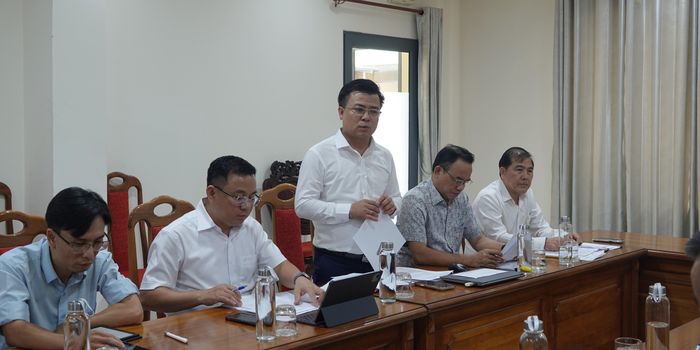 Ông Phạm Mạnh Hùng, Phó trưởng ban Tổ chức Thành ủy, Phó trưởng ban Thường trực Ban chỉ đạo Giải Búa liềm vàng TP Đà Nẵng năm 2026 phát biểu tại buổi làm việc