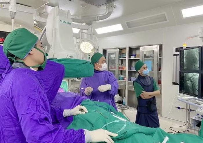 Ca can thiệp kỹ thuật kỹ thuật tạo nhịp bó nhánh trái - Ảnh BVCC