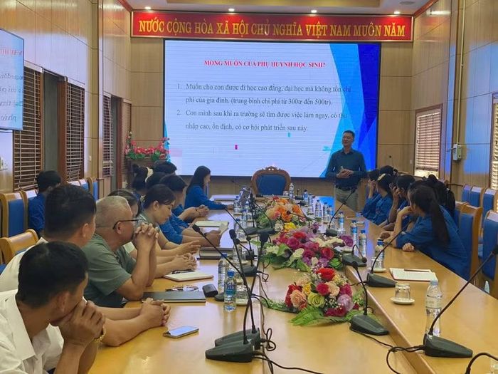 Sau hơn 1 tháng triển khai, đã có hơn 100 thanh niên ở Lai Châu nhận học bổng từ Chương trình Quỹ học bổng khuyến học và Giáo dục Việt.