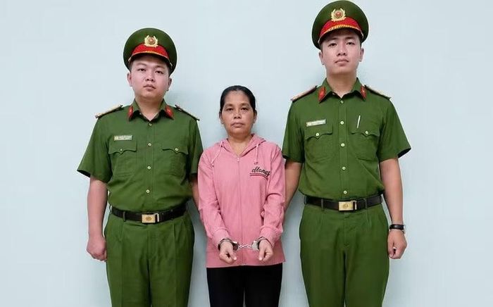 Bà Tâm bị bắt khẩn cấp sau vụ việc.