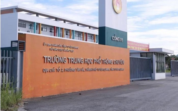  Xử lý nghiêm các sai phạm, tiêu cực vụ điểm thi ở Tuyên Quang. 