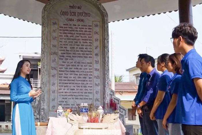 Các bạn trẻ cùng tìm hiểu, xây dựng các video quảng bá điểm đến văn hóa – lịch sử Hòa Vang.