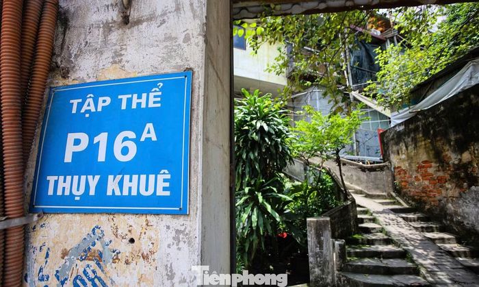 Theo đại diện Ban Quản lý dự án, vướng mắc lớn nhất hiện nay liên quan đến nhà tập thể P16A. Có khoảng 59 m2 diện tích nhà tập thể liên quan đến 3 trường hợp bị thu hồi để thực hiện dự án ga ngầm C6.