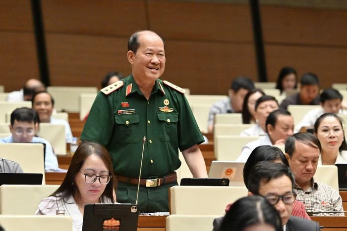 Thượng tướng Bế Xuân Trường (đại biểu đoàn Cao Bằng). Ảnh: Như Ý.