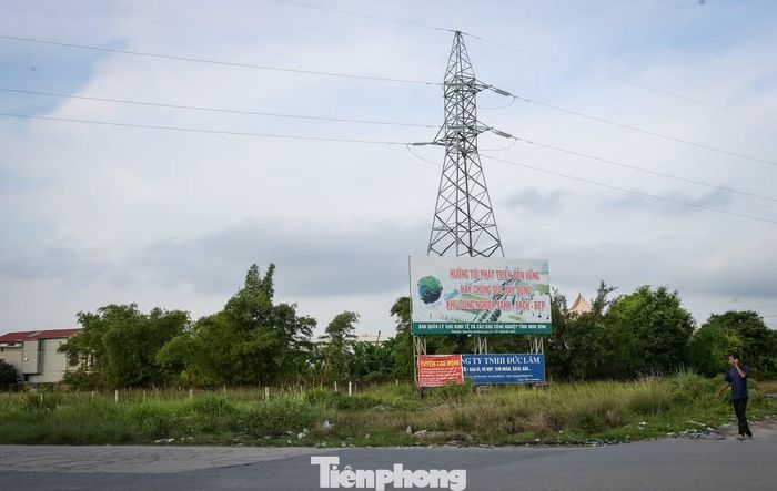  Nếu hoàn tất thủ tục phá sản, khu đất công nghiệp rộng 150 ha với vị trí thuận lợi sẽ có cơ hội được "hồi sinh", góp phần khai thác hiệu quả nguồn lực đất đai, thu hút đầu tư và tạo động lực phát triển kinh tế - xã hội cho tỉnh Ninh Bình, vị đại diện nói. 
