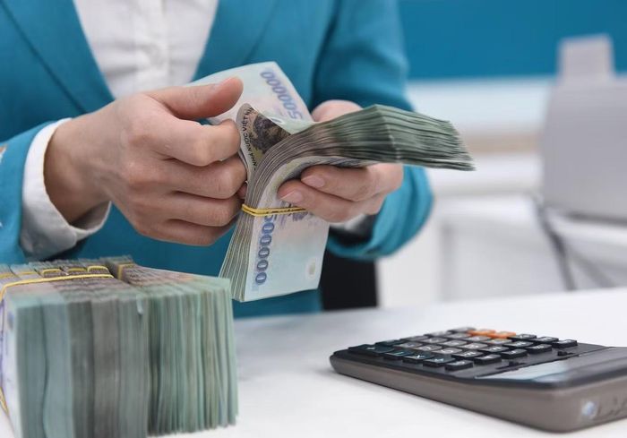 Hiện nhiều doanh nghiệp vẫn đang dựa vào vốn ngân hàng.