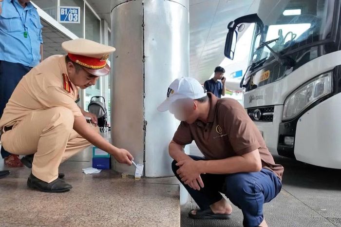 CSGT Đà Nẵng test ma túy hàng loạt tài xế trước giờ xuất bến