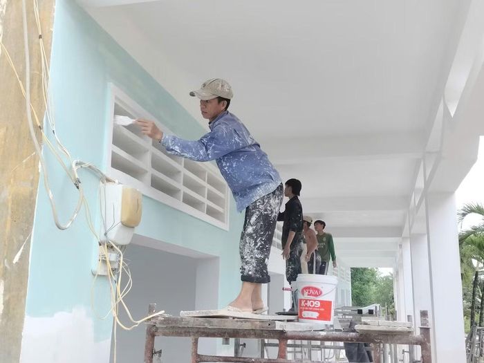 Các trường trên địa bàn tỉnh Cà Mau chuẩn bị cơ sở vật chất chuẩn bị cho năm học mới.