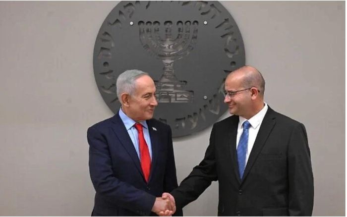 Thủ tướng Israel Netanyahu và Giám đốc Mossad Gofman. Ảnh: Times of Israel. 