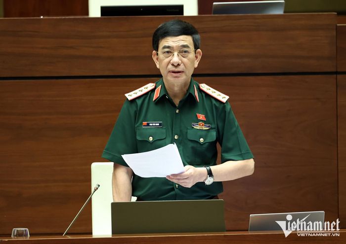 Đại tướng Phan Văn Giang phát biểu giải trình