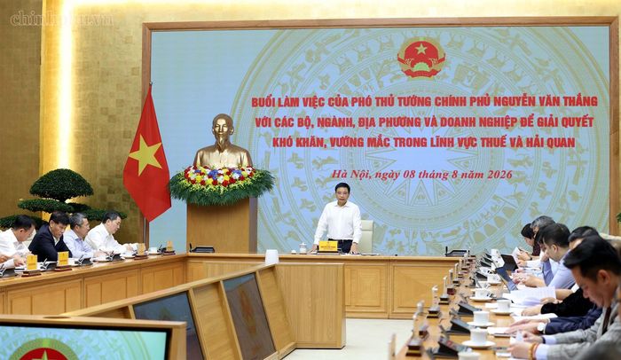 Chính phủ nhất quán quan điểm hỗ trợ doanh nghiệp không chỉ ở chính sách mà phải thể hiện bằng từng hồ sơ được giải quyết đúng hạn, từng thủ tục được rút ngắn và từng chi phí được cắt giảm. Ảnh: VGP