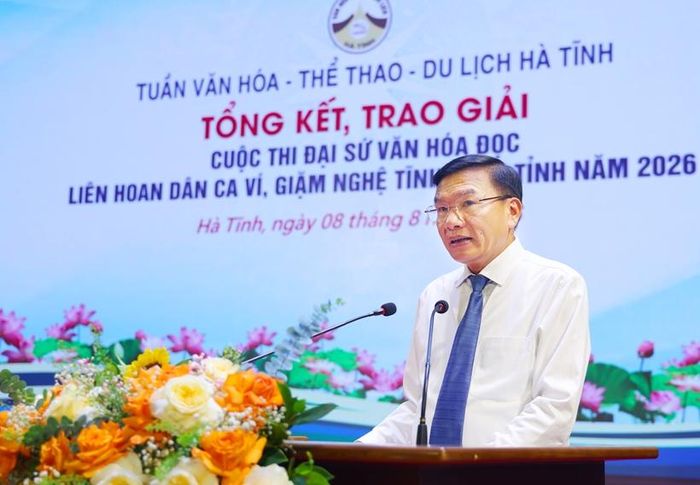  Ông Trần Xuân Lương - Phó Giám đốc Sở VH, TT&DL tỉnh Hà Tĩnh phát biểu.