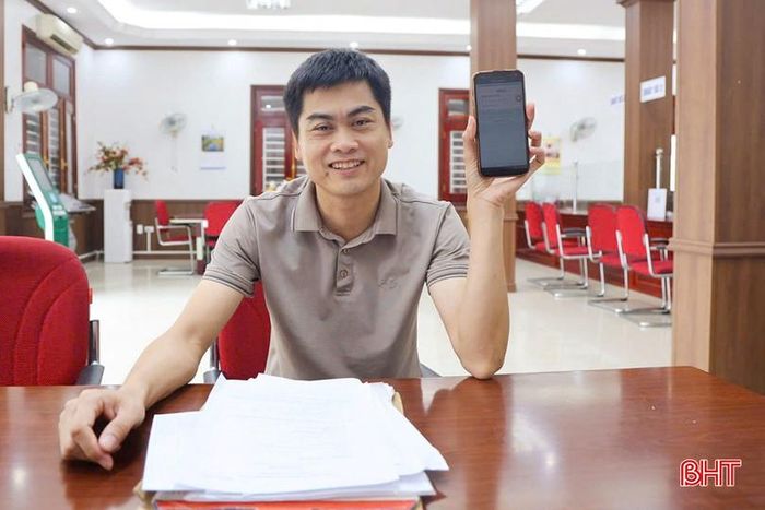  Anh Nguyễn Công Mạnh - Trưởng phòng Hành chính - Tổng hợp (Nhà hát Nghệ thuật truyền thống Hà Tĩnh). 
