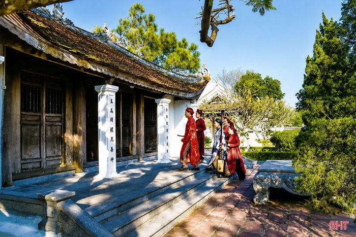 Khi những giá trị văn hóa được khai thác hiệu quả, tuyến du lịch bên sông Lam sẽ có thêm sức hấp dẫn và dấu ấn riêng. Ảnh: Khôi Nguyễn